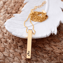Charger l'image dans la galerie, <p style="color:#8650B0";><b>PERSONNALISÉ</b></p>Collier Prénom Arabe Vertical 3D